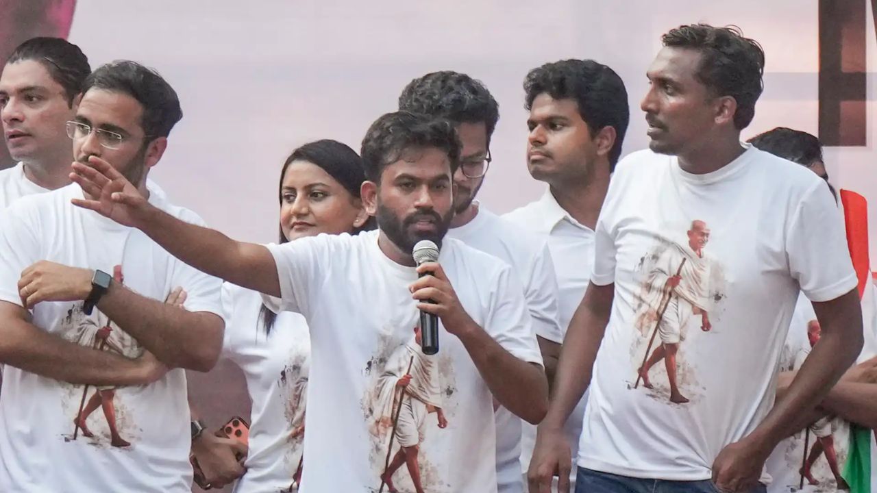Abhijeet Deepke adressing protestestors at Mumbai Shivaji Park PTI Image 
