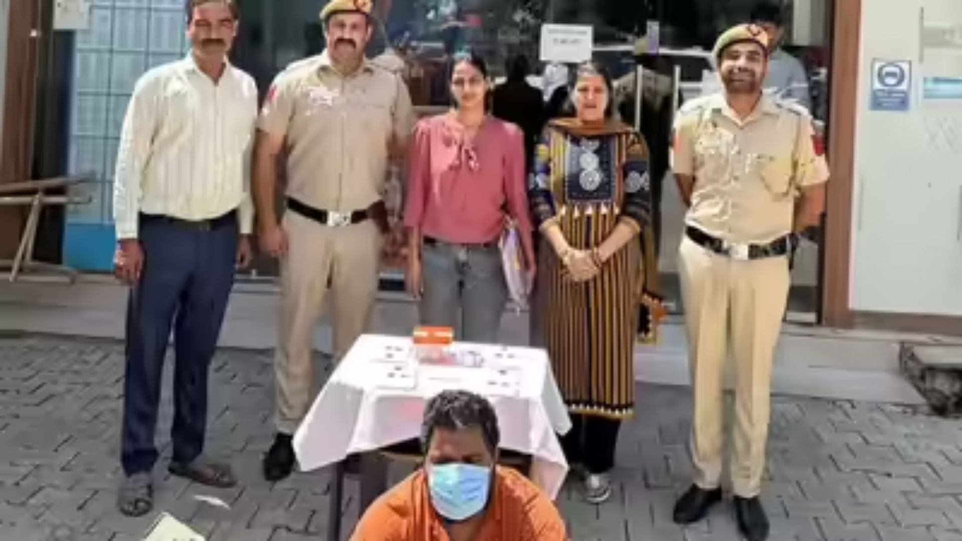 Police arrested scammer