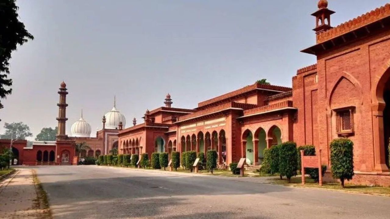 Aligarh Muslim University 