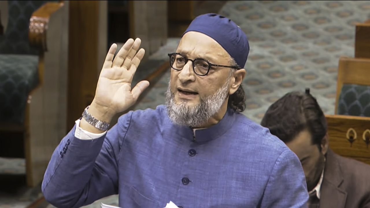 असदुद्दीन ओवैसी । Photo Credit: PTI