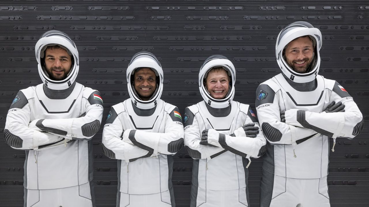 Axiom 4 Mission team