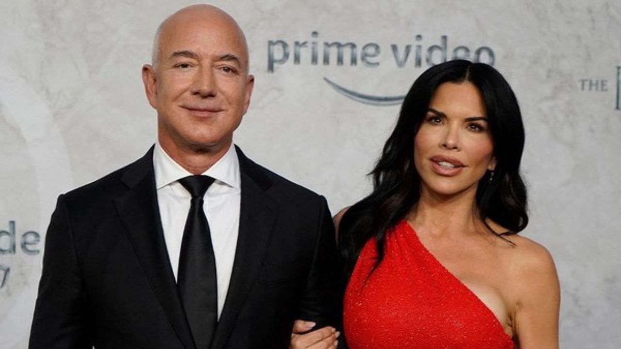 Jeff Bezos and Lauren Sanchez 