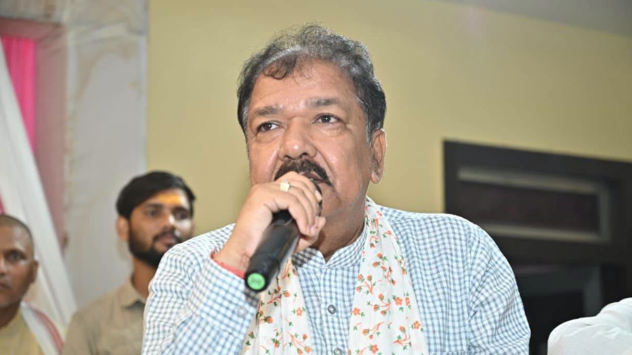 Minister Dr. Dilip Kumar Jaiswal