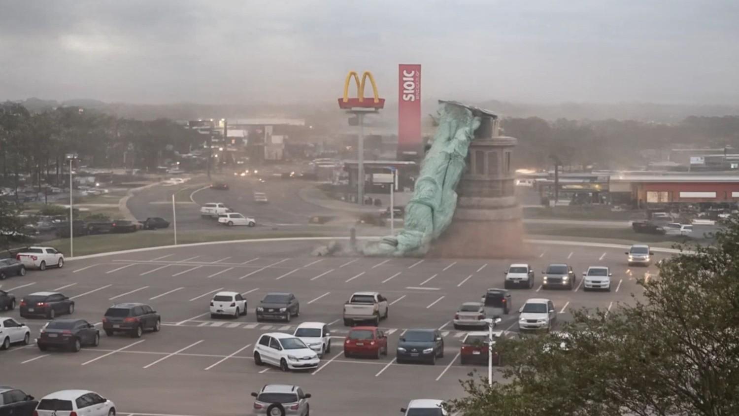 Replica of Statue of Liberty