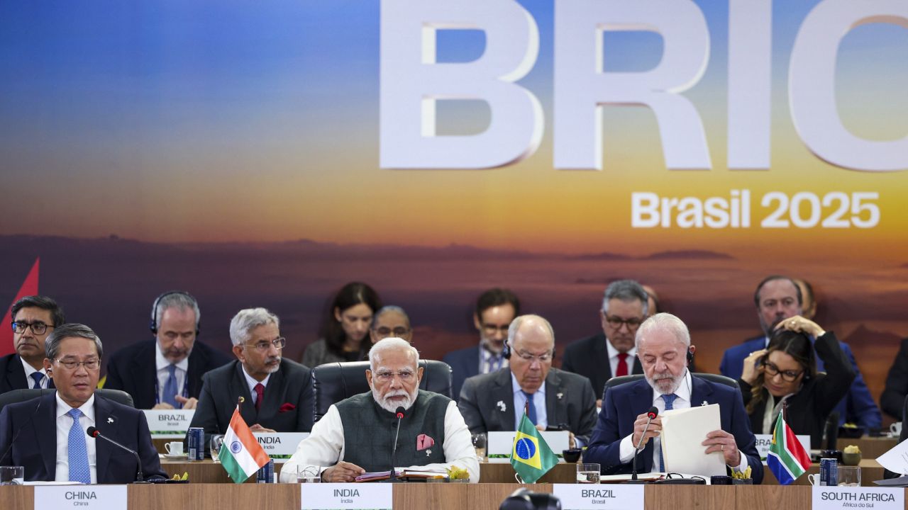 प्रतीकात्मक तस्वीर । Photo Credit: PTI