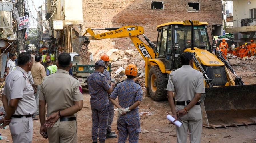 satya niketan accident site