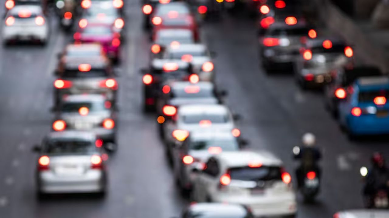 Have you also been issued a wrong Traffic challan? Where and to whom to complain? understand here