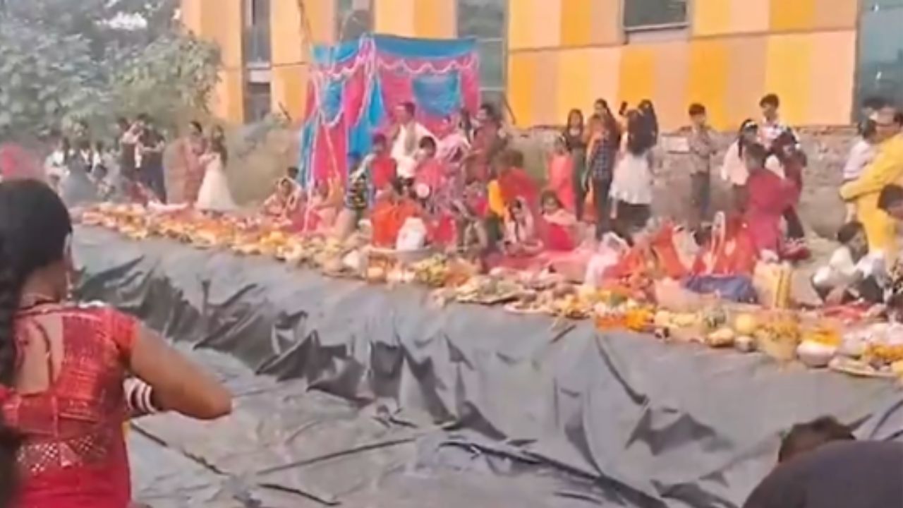 delhi chhat ghat in geeta colony