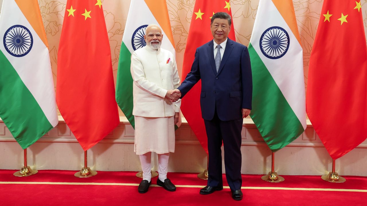 Narendra modi and Xi Jinping
