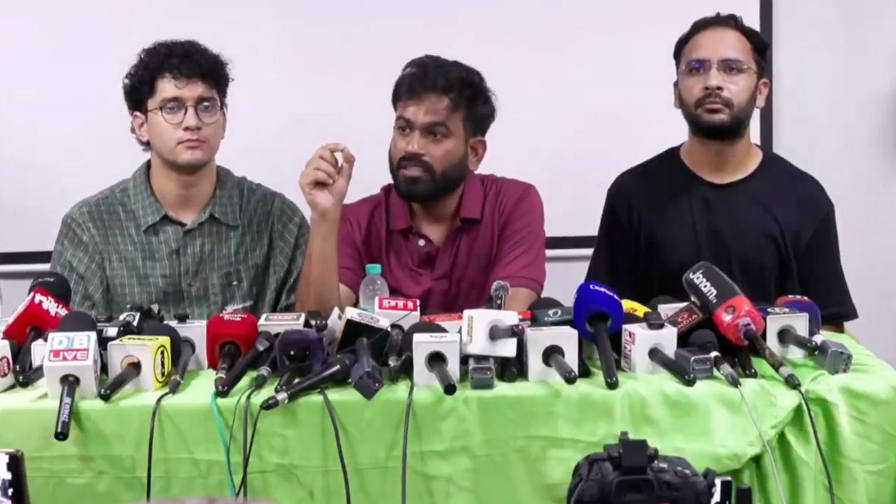 Cockroach Janata Party Gyanesh kumar