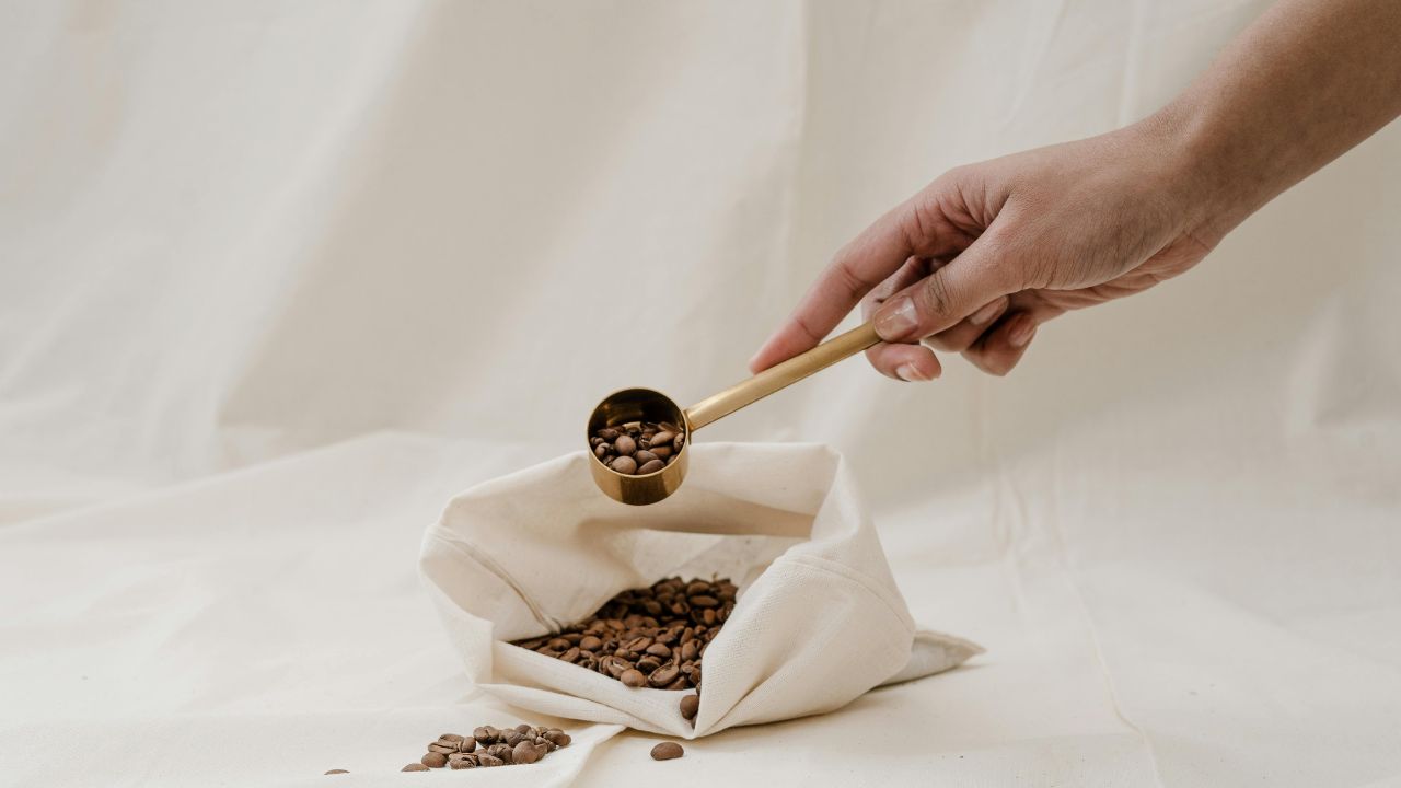 How to make fertilizer from coffee waste