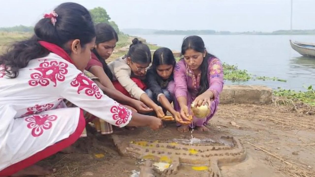 Person worship crocodile in odisha know why reason