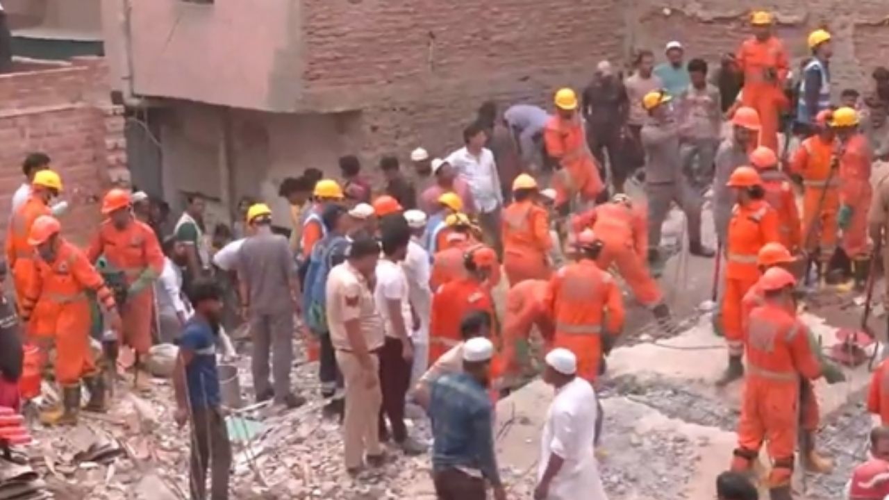 Mustafabad Building collapse 