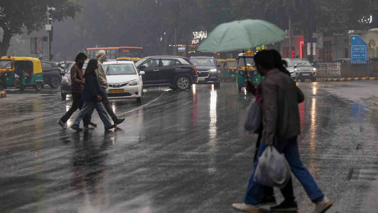 Delhi-NCR Weather Update today 17 Jan