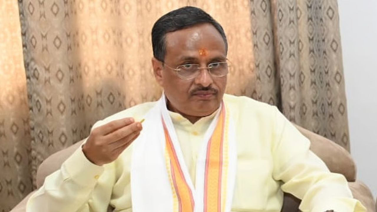 dr dinesh sharma