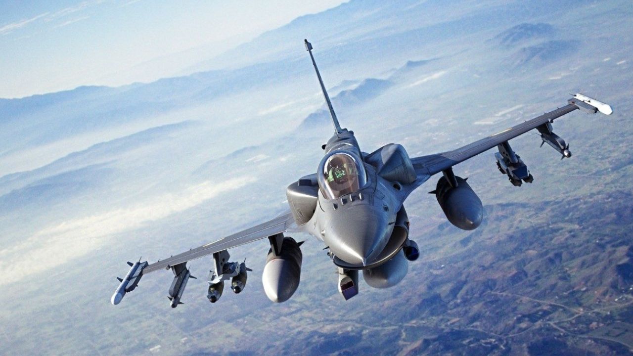  F-16 Fighter plane