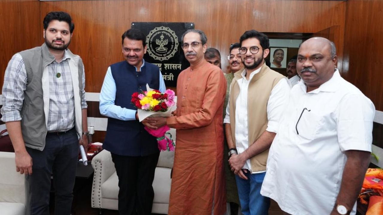 devendra fadnavis meets uddhav thackeray