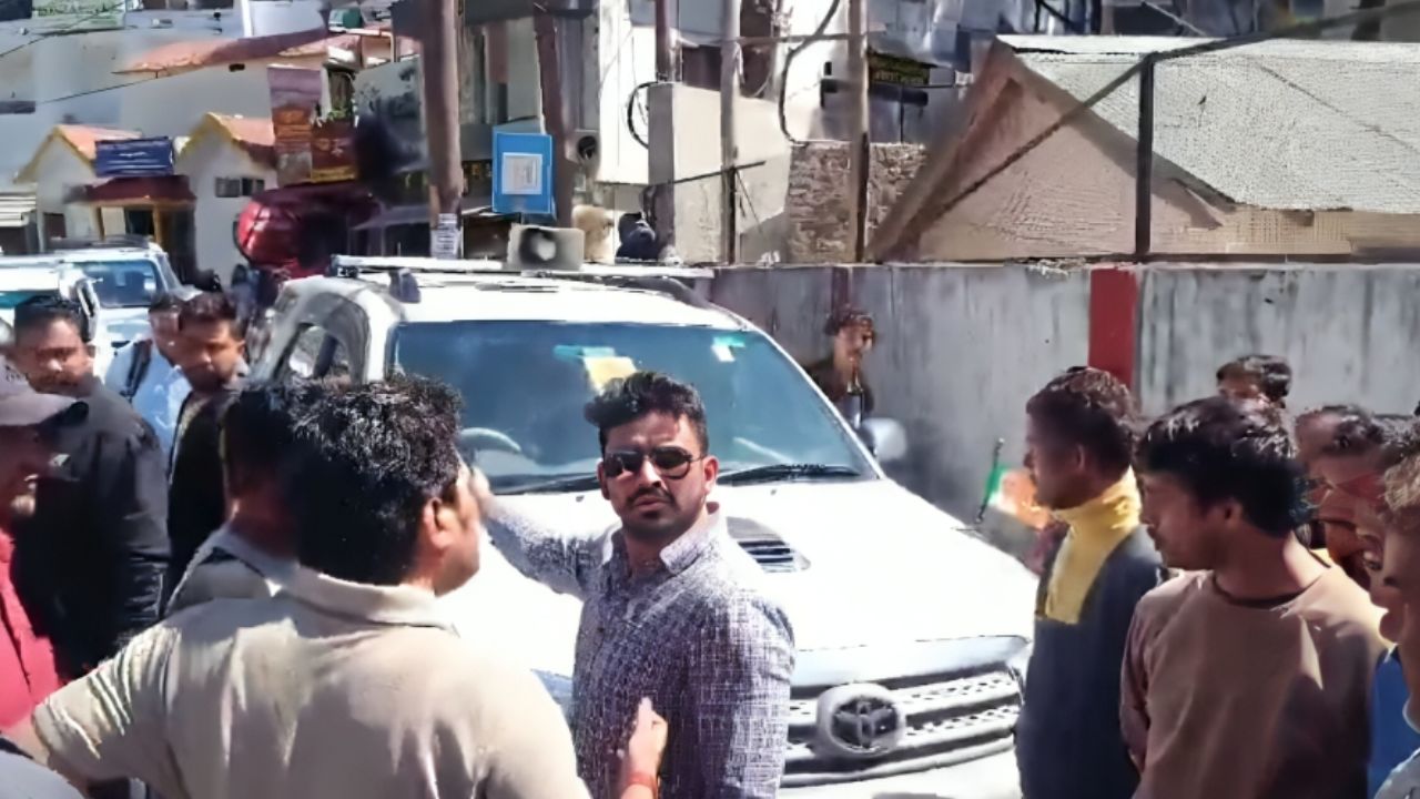 Mall Road Dispute, Photo Credit: Social Media 