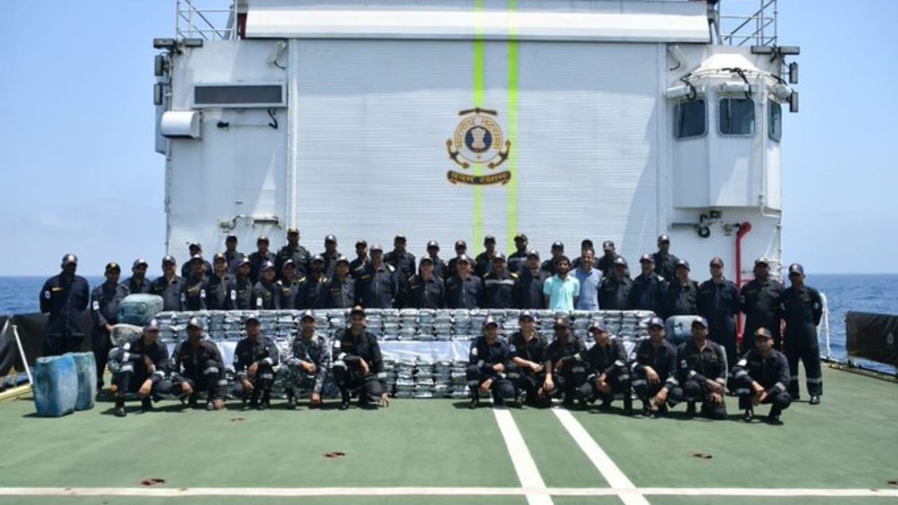 Coast Guard ATS seize 1,800 crore drugs