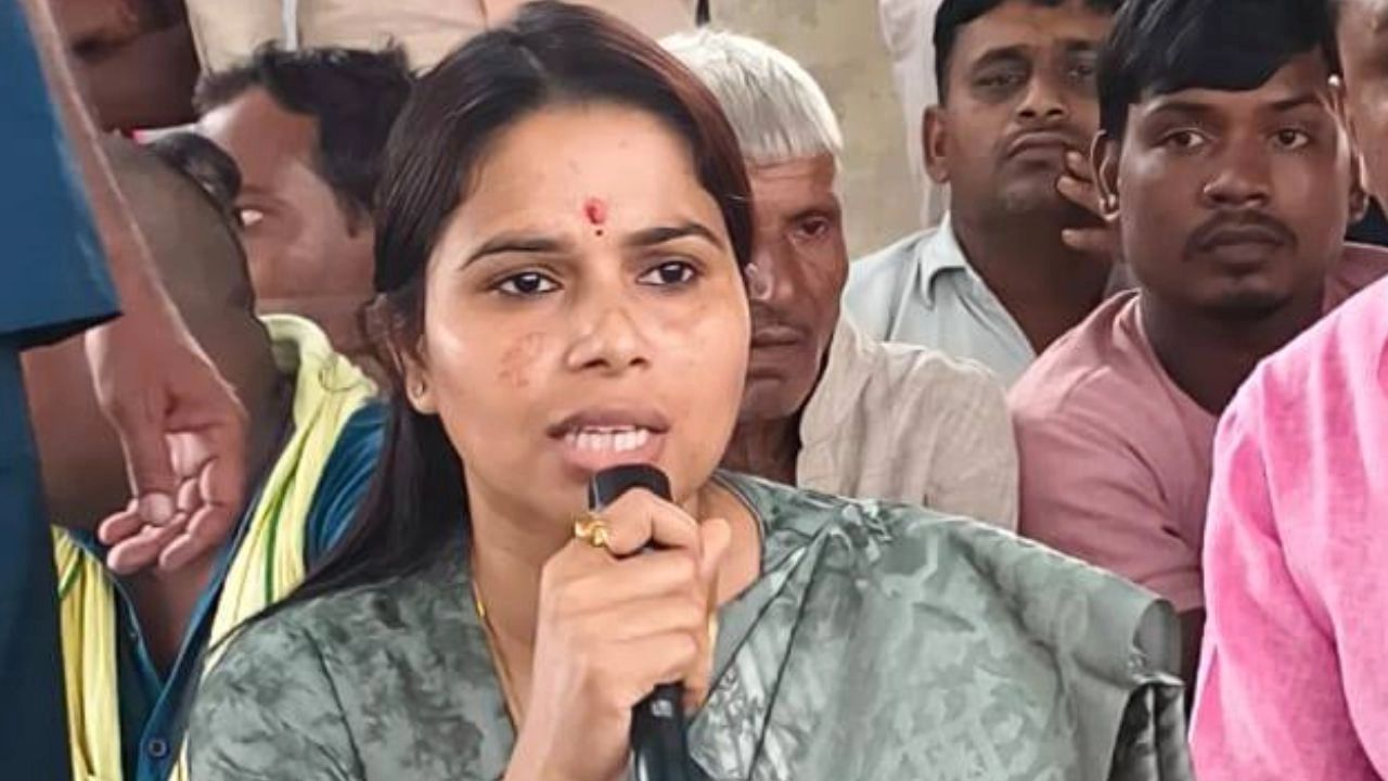 pooja pal। ( Photo Credit: FB/vidhayak.Poojapal)