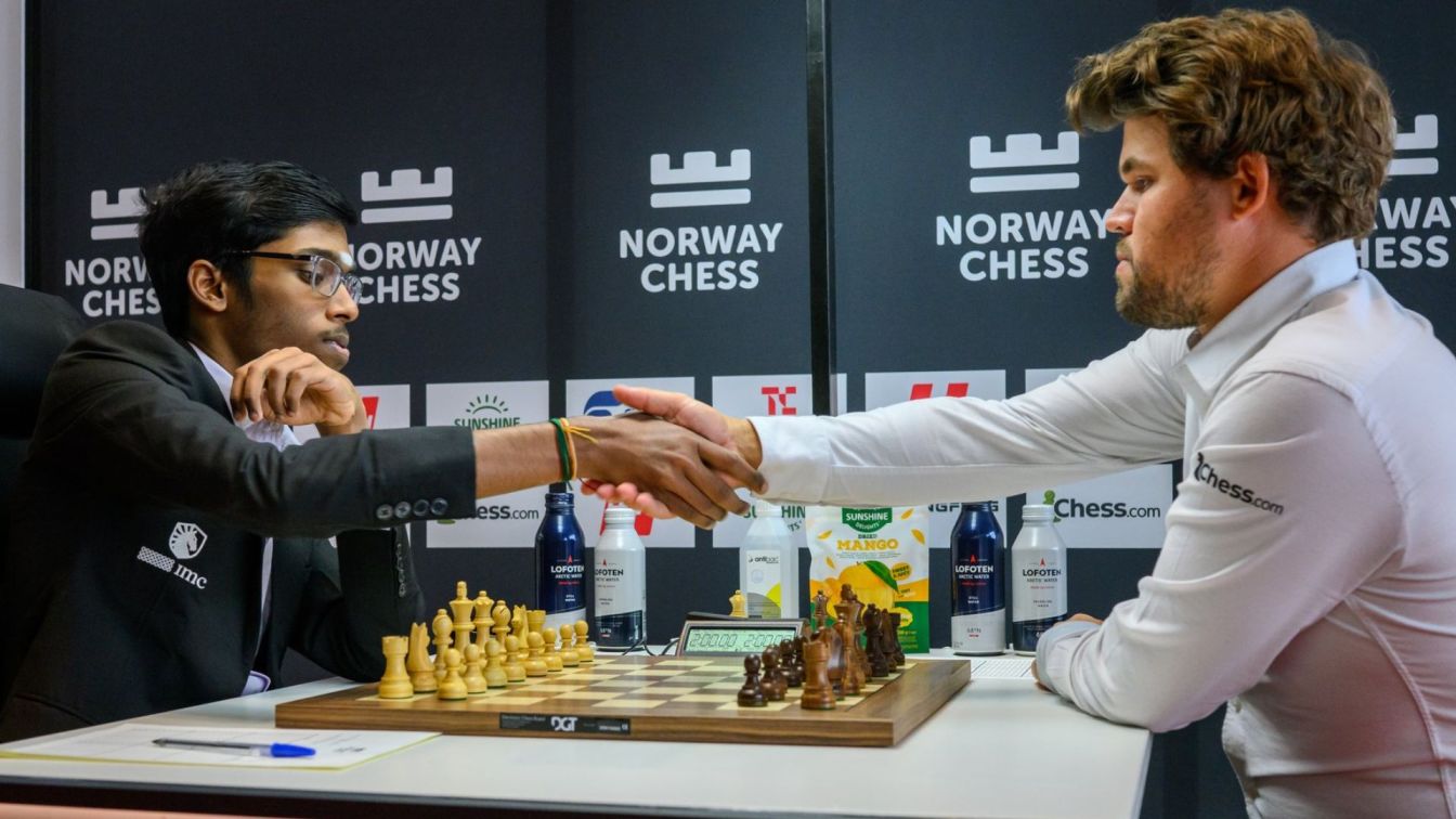 Praggnanandhaa defeats Magnus Carlsen 