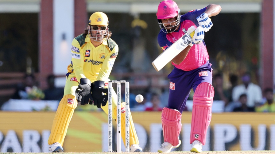 Riyan Parag MS Dhoni