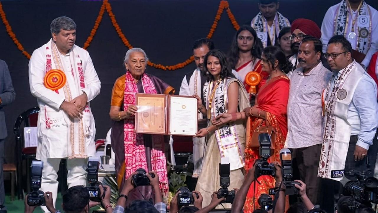 Governor anandiben patel