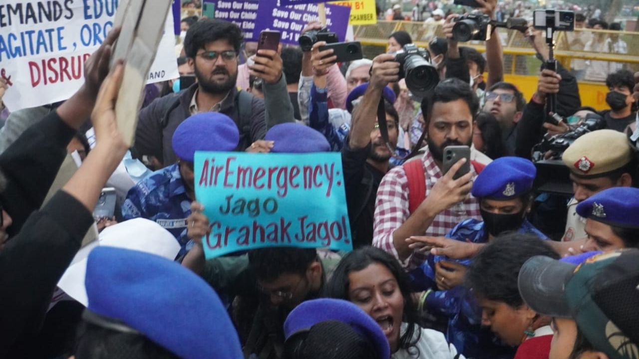 india gate protest today