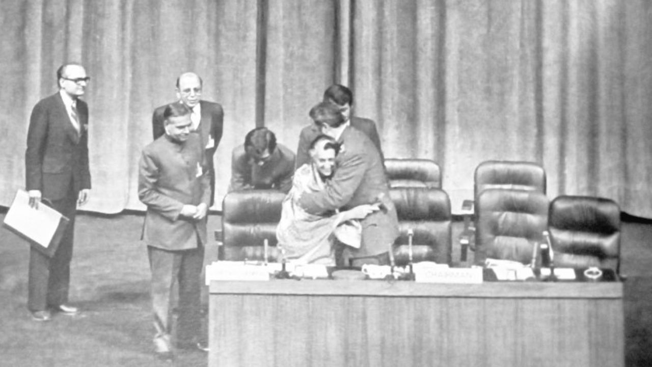 indira gandhi and fidel castro