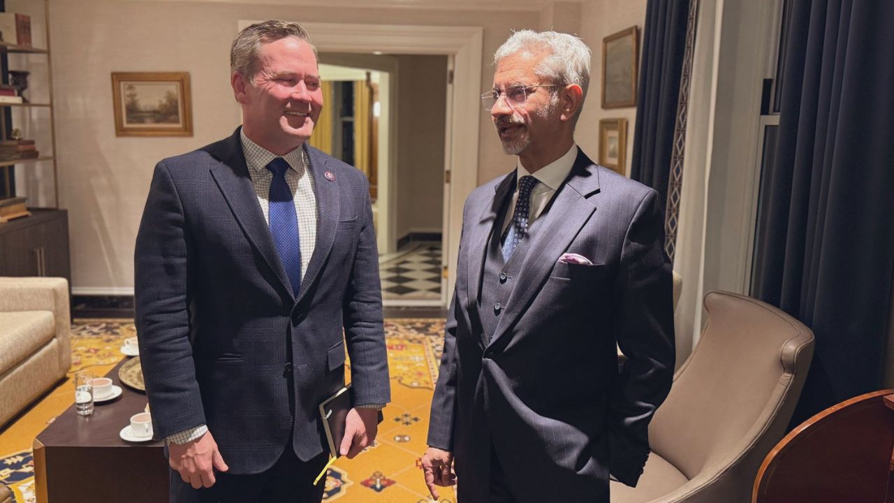 jaishankar meets Michael Waltz