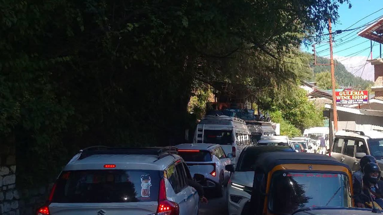 Manali Traffic Jam