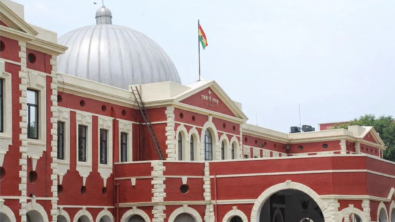 प्रतीकात्मक तस्वीर । Photo Credit: PTI