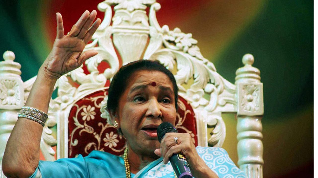 आशा भोंसले । Photo Credit: PTI