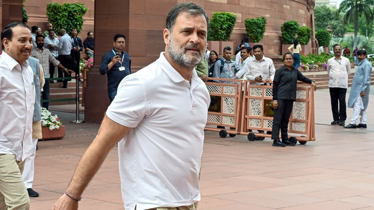 Rahul warns nation about inflation