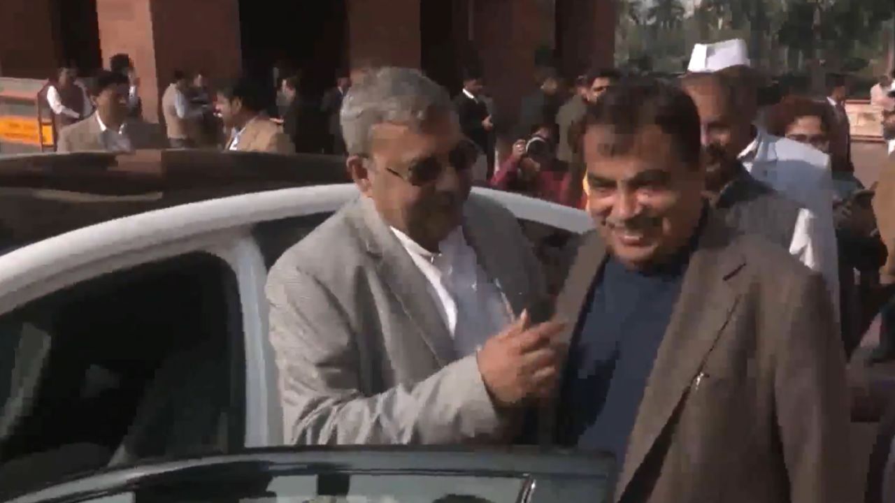 Kalyan Banerjee and Nitin Gadkari