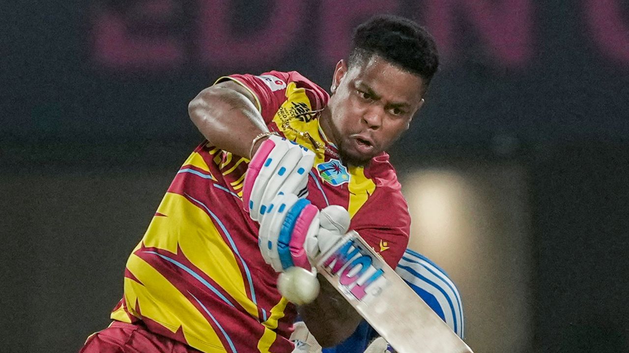 Shimron Hetmyer controversial wicket 