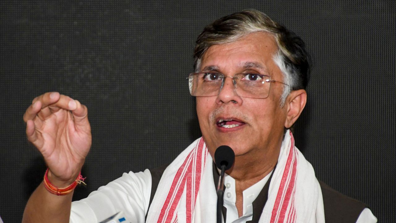 Pawan Khera reaches Delhi
