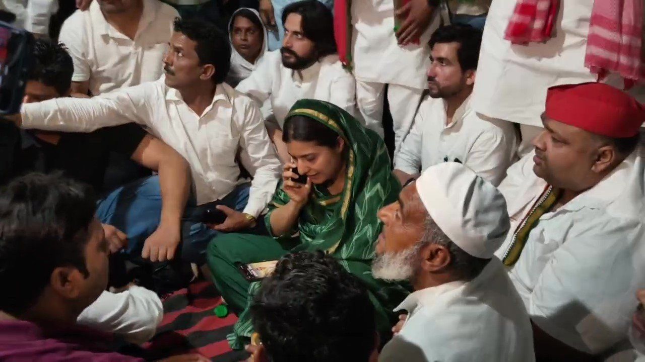 Iqra Hasan protest at Saharanpur police station