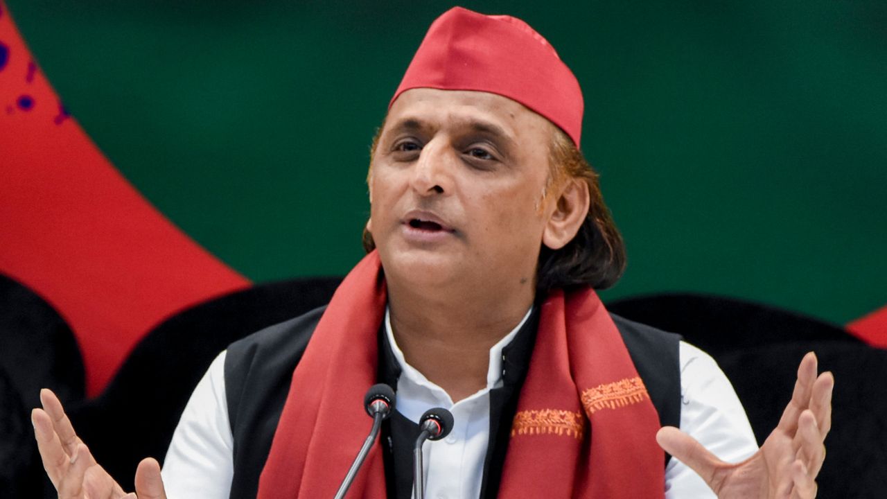 Akhilesh Yadav dig on BJP for ram mandir chanda chori