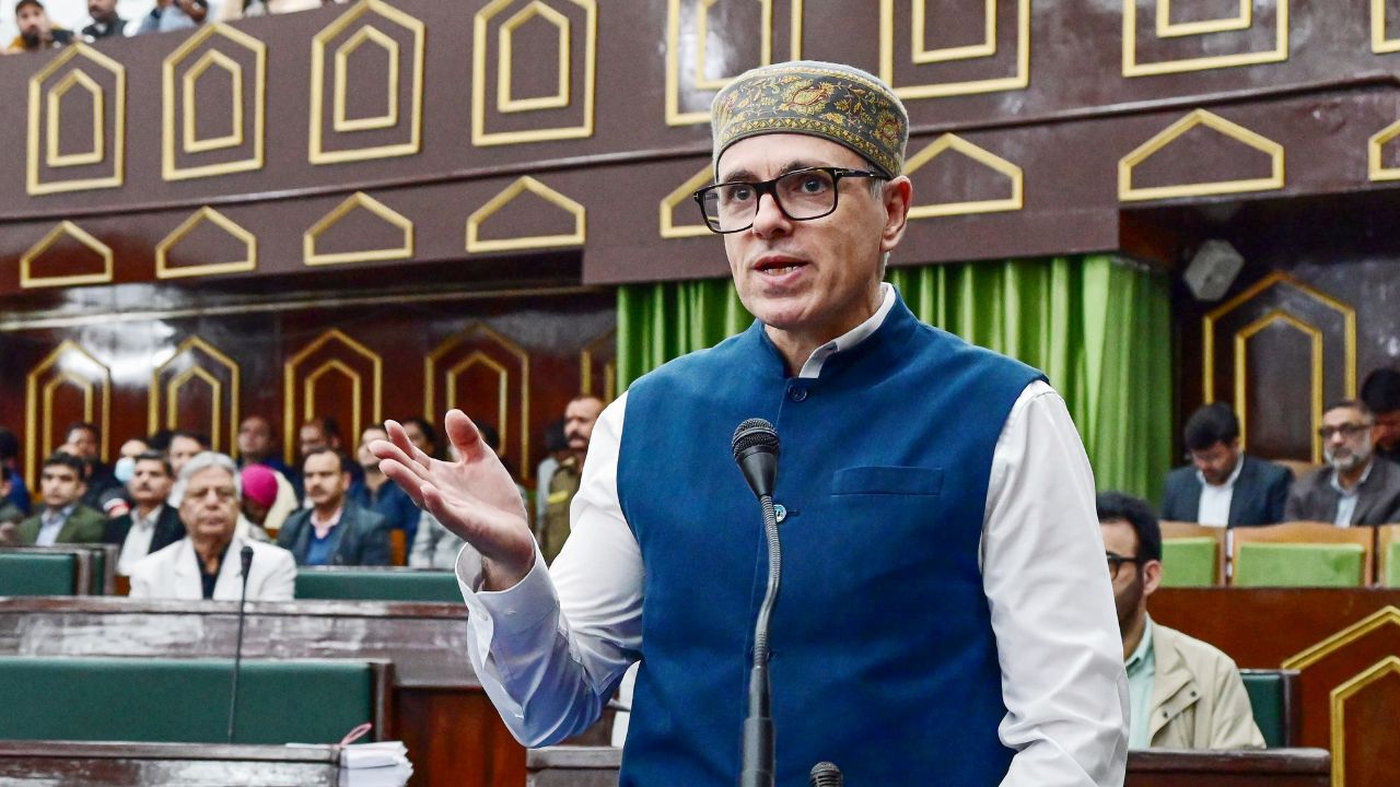 BJP Party send 100 cr defamation notice to Omar Abdullah