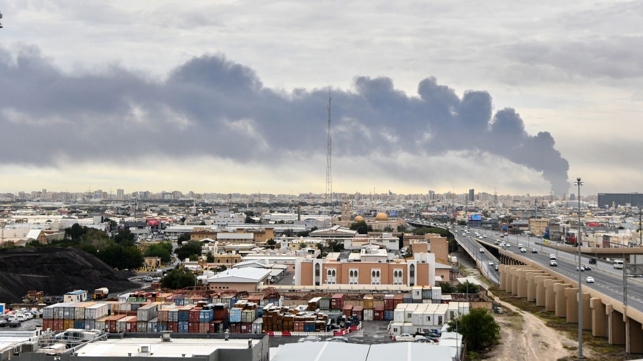 Iran forces hits Bahrain and Kuwait