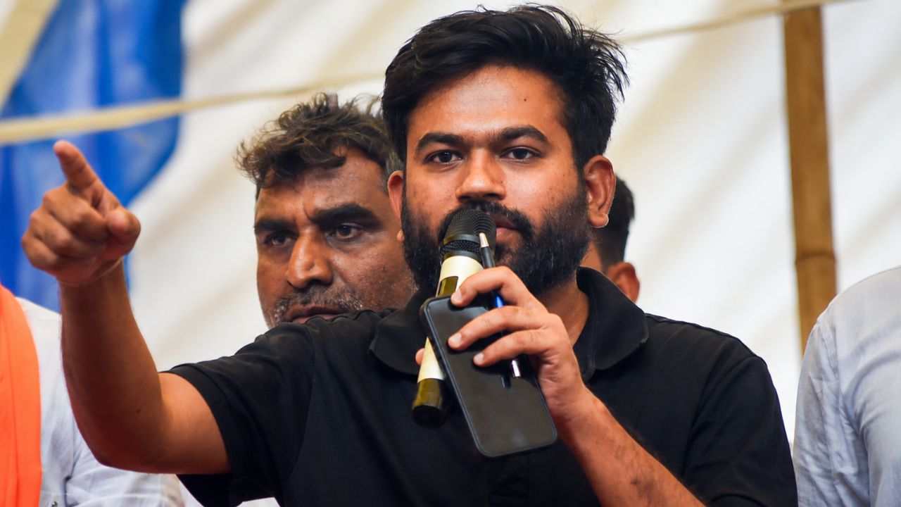 Abhijeet Dipke warns government on students harassed