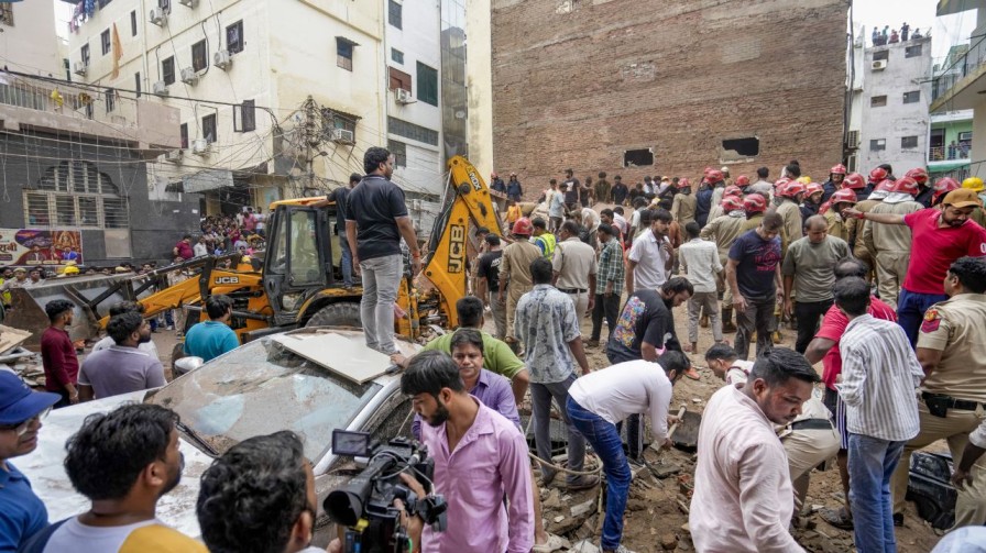 satya niketan building collapse