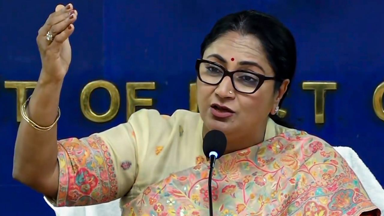 Delhi CM Rekha Gupta announced replace ladli scheme with Lakhpati Beti Yojana