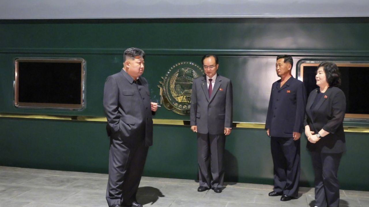 kim jong un train