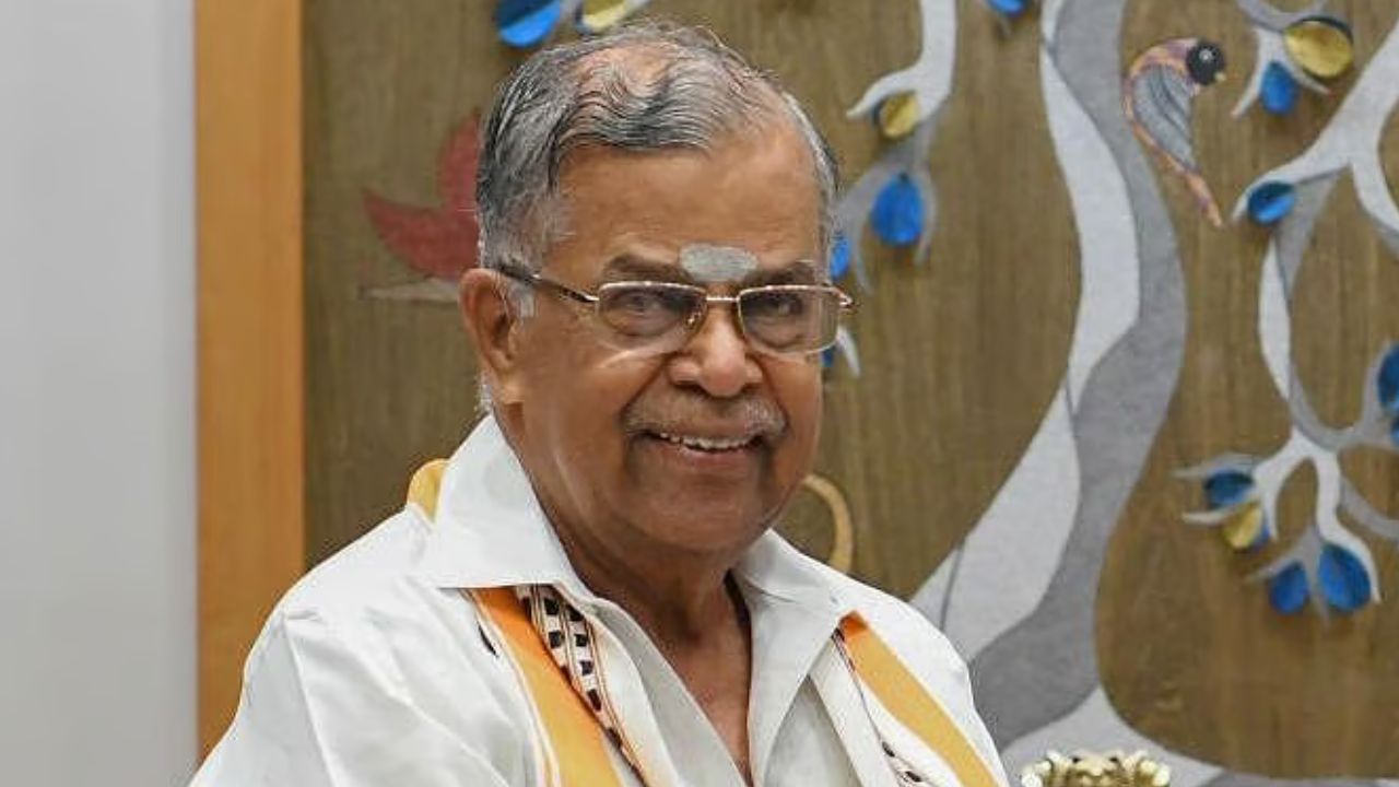 La ganesan passed away.