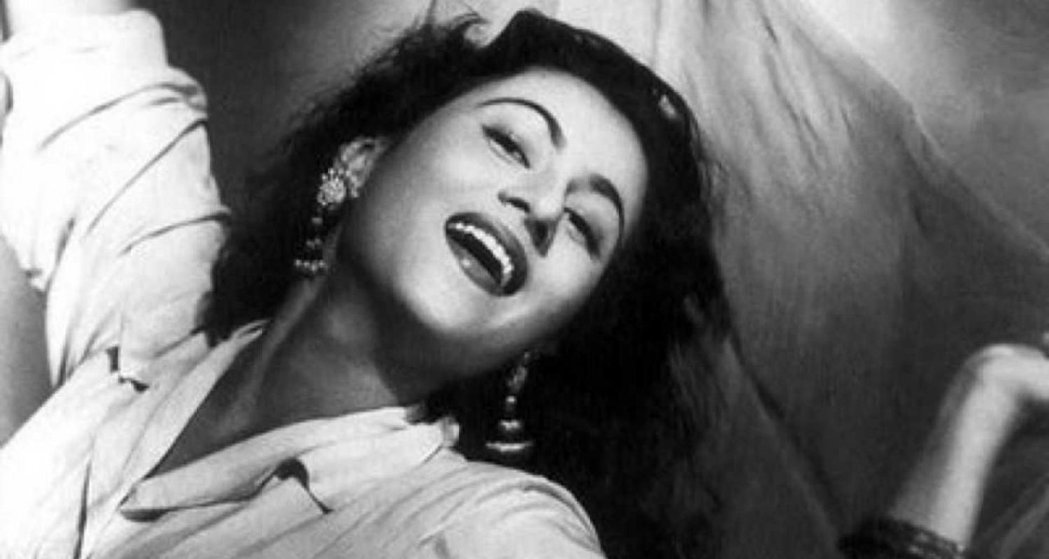 Madhubala Old Movie Scene