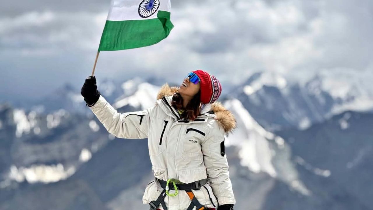 Manali sakshi thakur