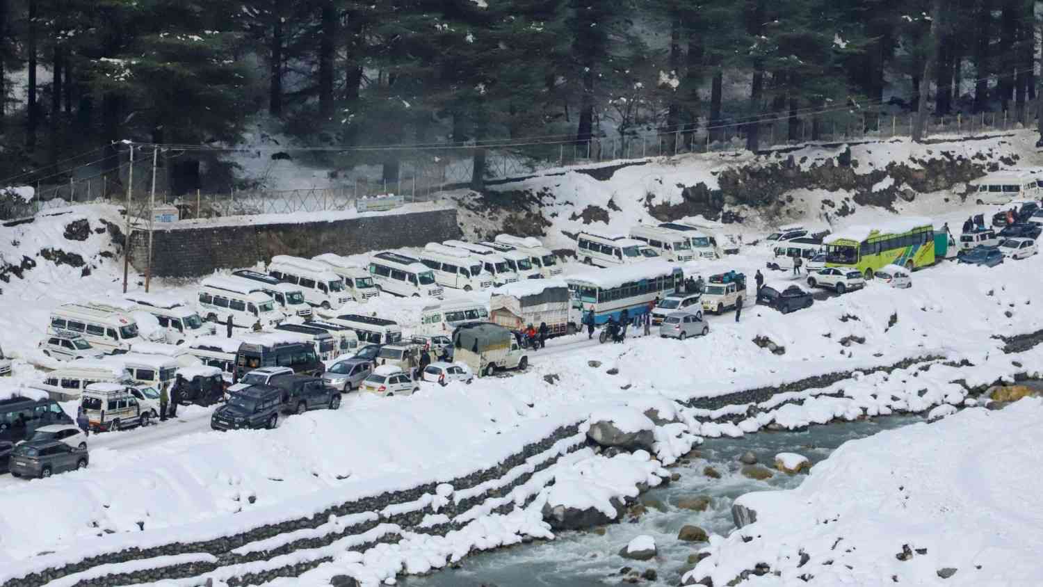 Manali Snowfall