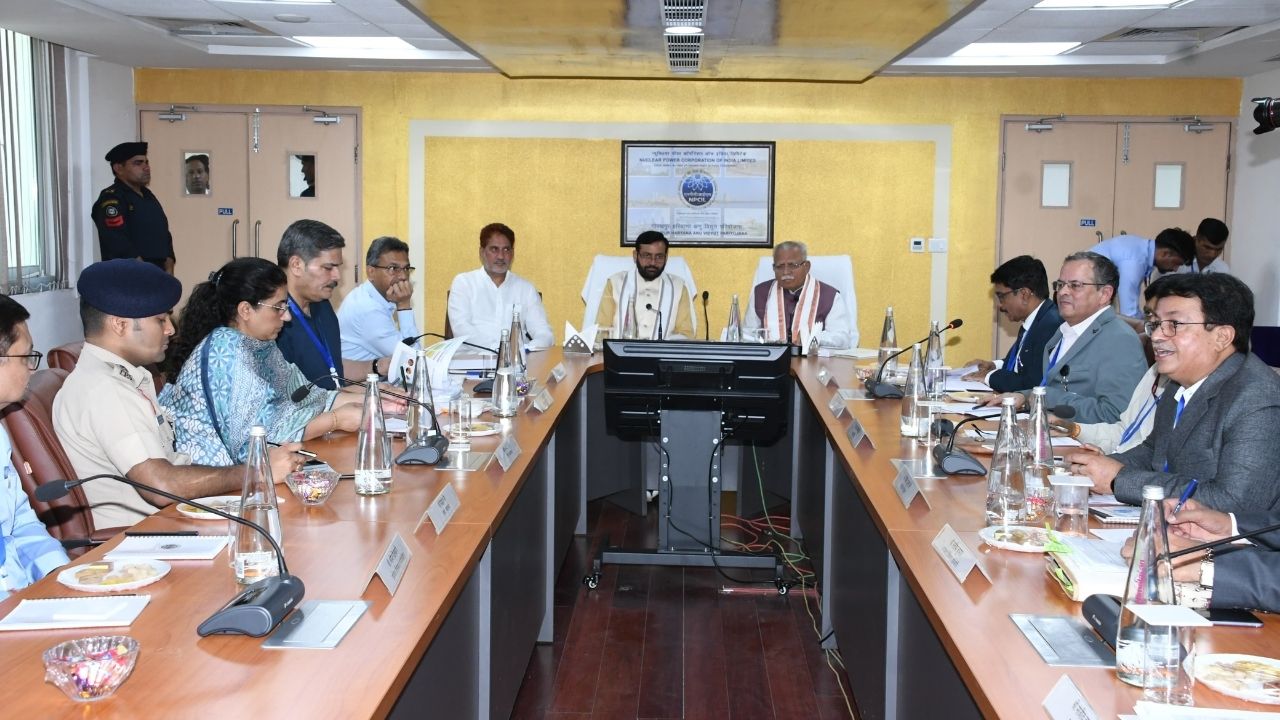 Manohar Lal Khattar and Nayab singh Saini । Photo Credit: Khabargaon